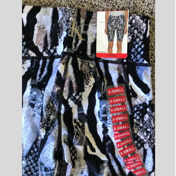 Women Calvin Klein Bike Shorts X-SM High Rise Mild Compression Activewear 9" NWT - Picture 5 of 5